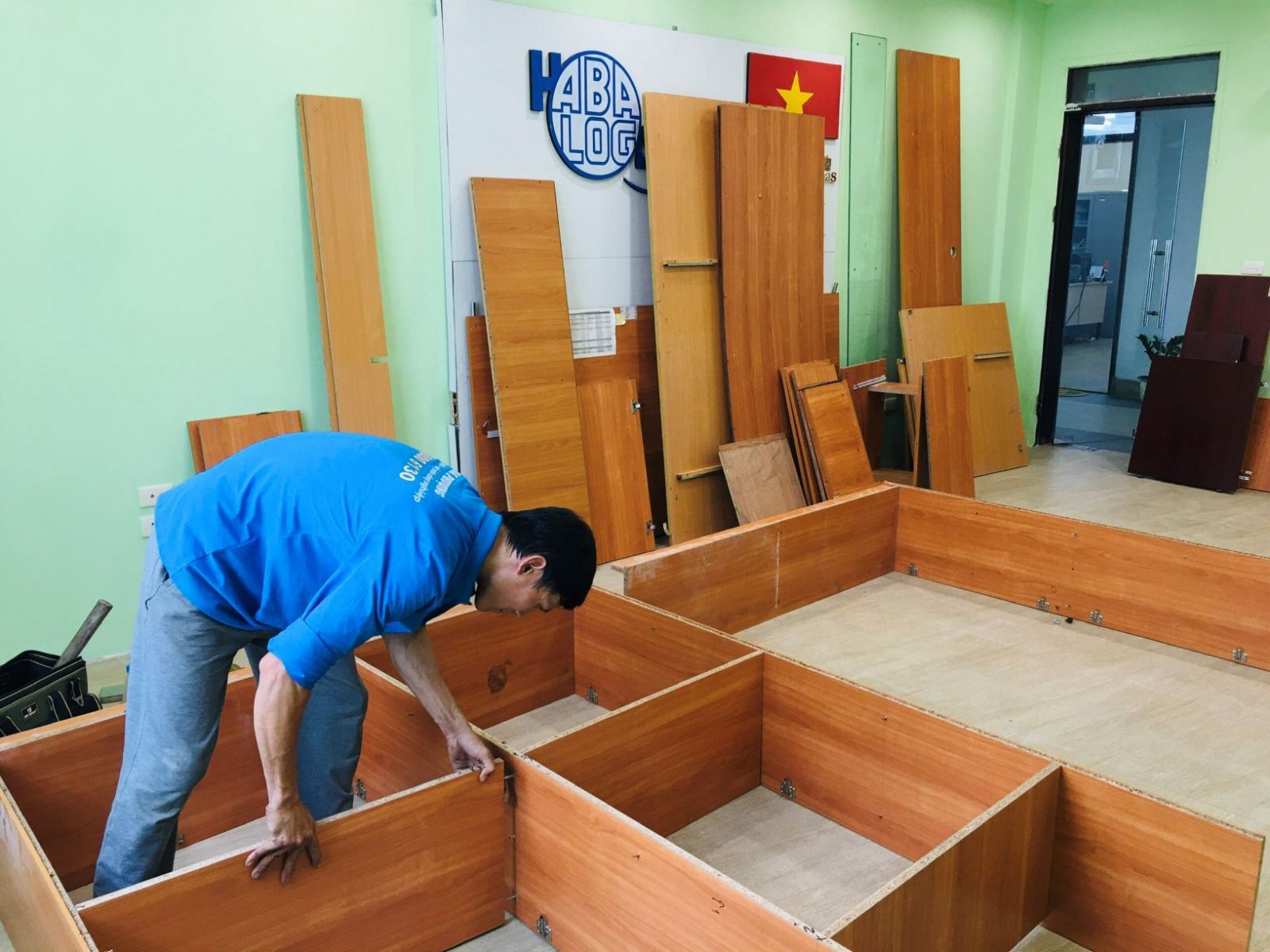 Tháo lắp và bọc lót giường khi chuyển nhà